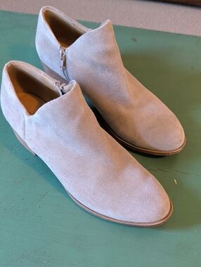 Lucky Brand Size 9 Brixlee Bootie Soft Tan Suede Short Ankle Boot Shoe Side Zip